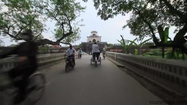 vietnamese drivers hue hanoi vietnam 09 Vietnamese Drivers Hue Hanoi Vietnam
