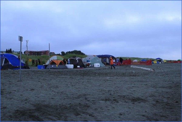 beach camping in alaska 13 BEACH CAMPING IN ALASKA
