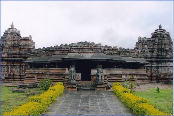chikmagalur halebidu hoysaleshwara india travel 9 Chikmagalur   Halebidu Hoysaleshwara India Travel
