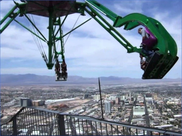 extreme thrill rides in las vegas 900ft high stratosphere zipline 3 EXTREME THRILL RIDES IN LAS VEGAS 900FT HIGH   Stratosphere Zipline