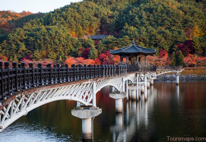 %name 10+ Best Places to Visit for South Korea