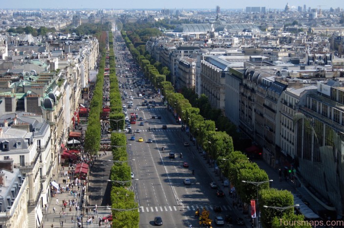 Champs-Elysées