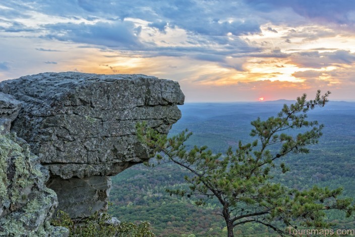 %name 8 Best Places to Visit in Alabama