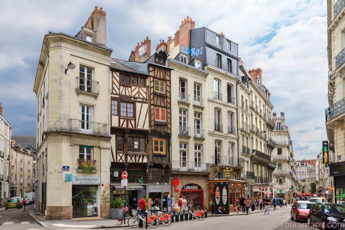 %name 17 Best Cities to Visit in France