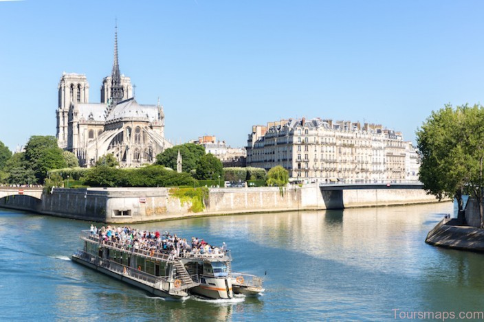 %name 25 Top Tourist Attractions in Paris