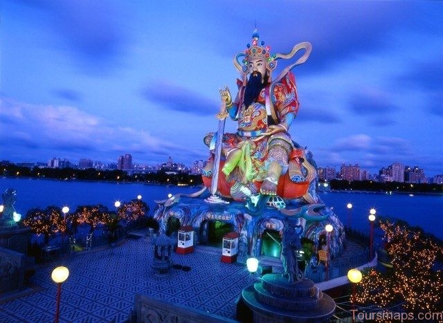 Taoist God at the Kaohsiung Lotus Lake