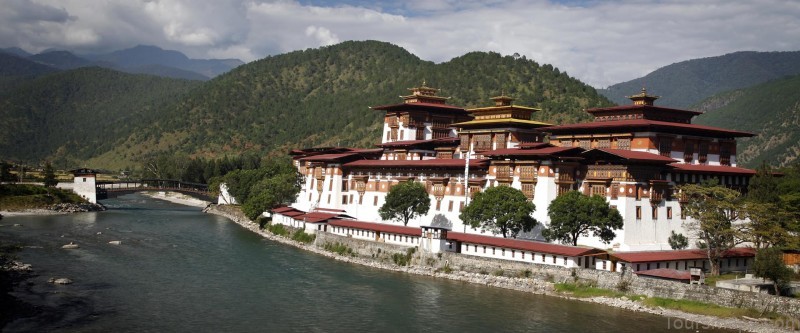%name Six Senses Bhutan Punakha Lodge