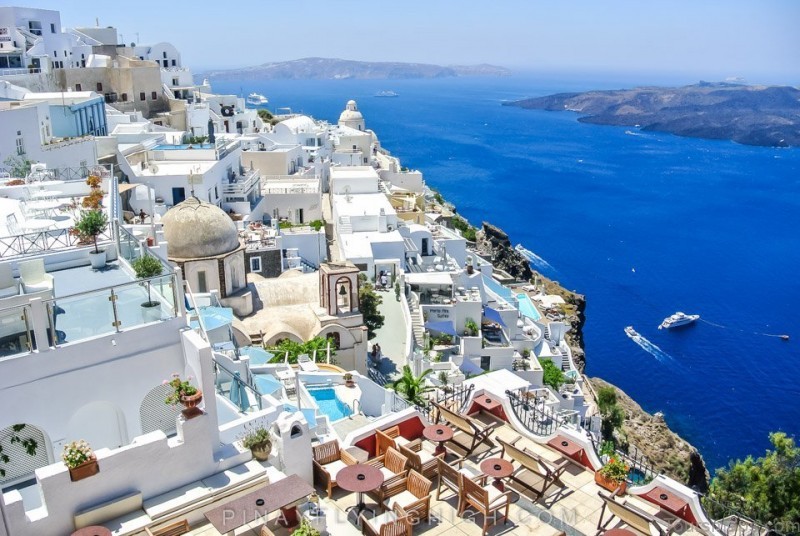 travel to santorini greece