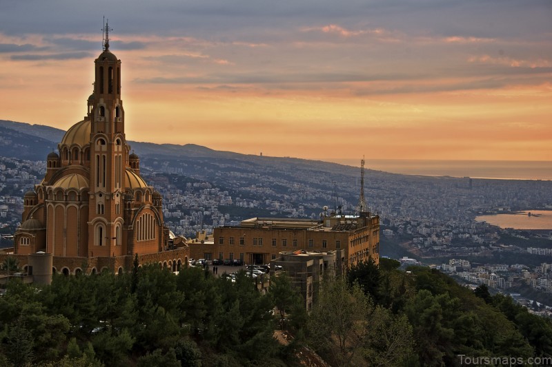 tourism in lebanon where to stay eat and shop