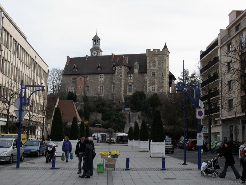 guide for tourists map of montlucon in france 1