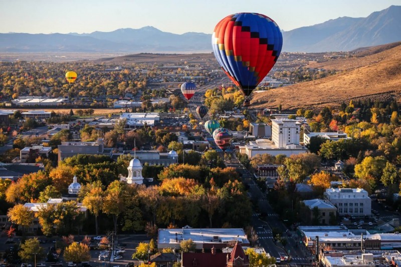 a travel guide for tourists to enjoy carson city 10