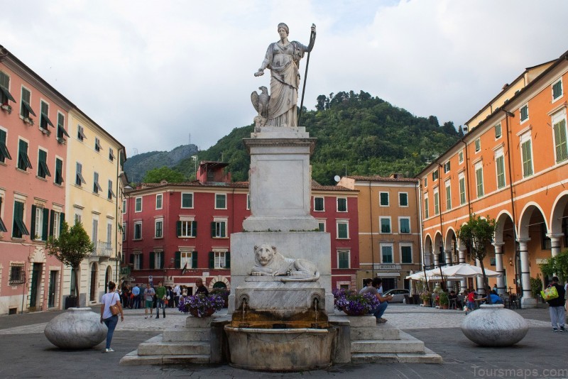 carrara travel guide for tourist map of carrara 1