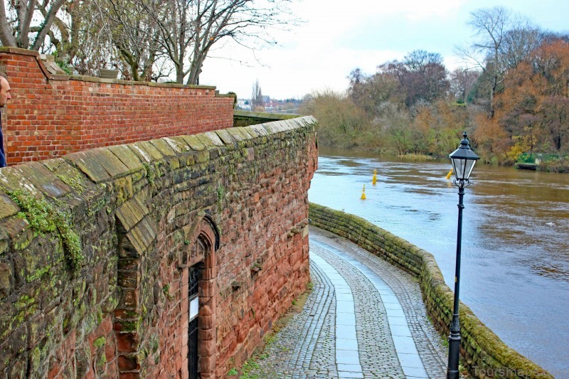 chester travel guide for tourist map of chester 13